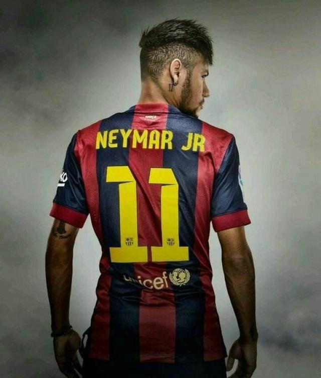 球队背后不 球队背后不