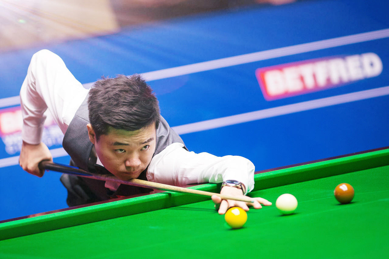 冷靜施射破 冷靜施射破