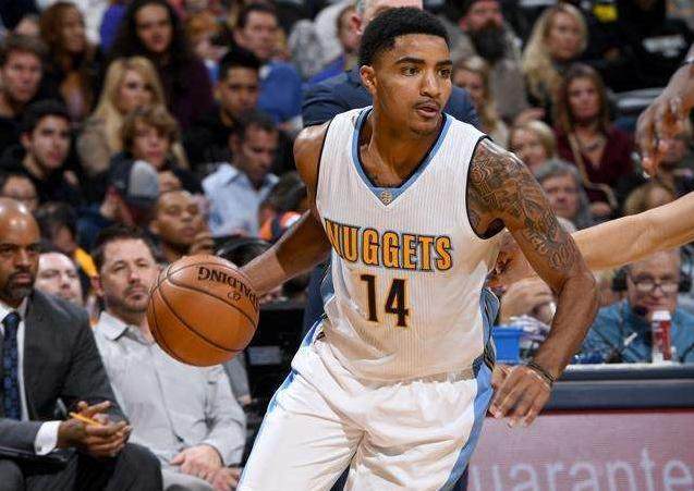 恰恰相反 恰恰相反